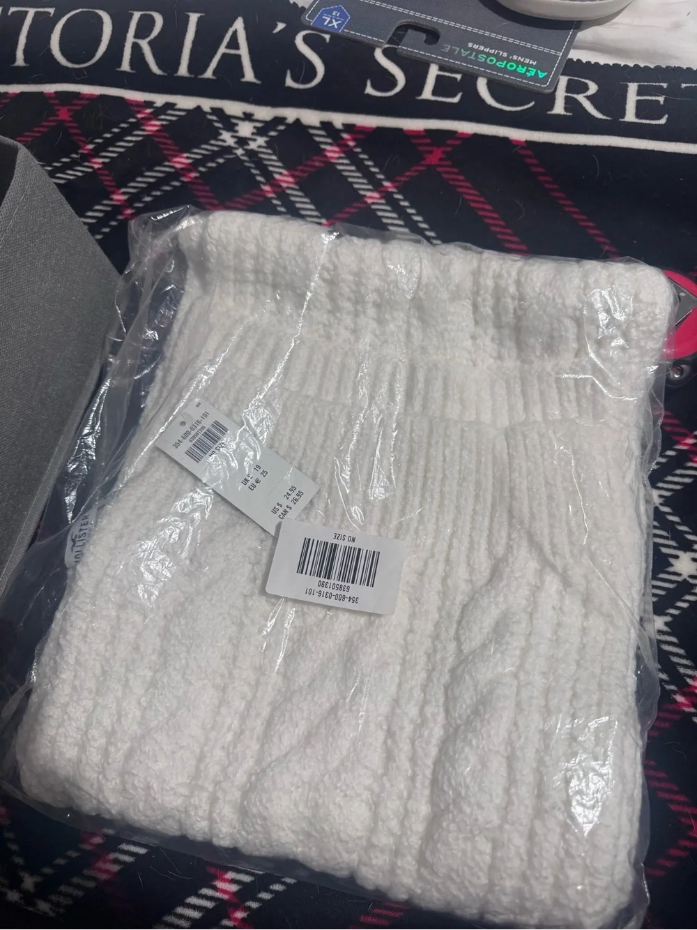Hollister White Knit Scarf